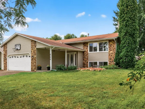 9176 Harkness Ave S, Cottage Grove, MN 55016