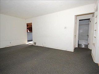 4th image of 1711 Macarthur Dr