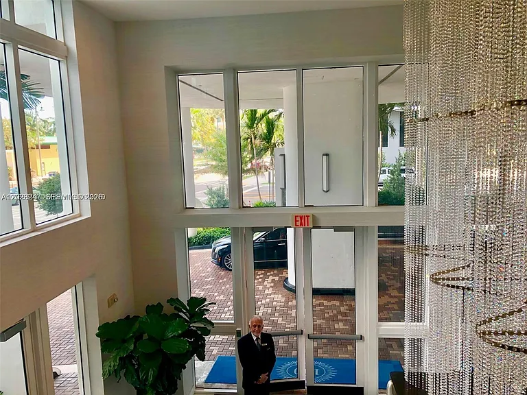 1800 N Bayshore Dr #2310 — Photo 7