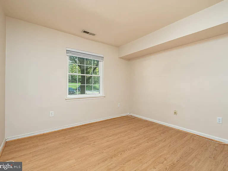8360 Montgomery Run Rd NW #D — Photo 14