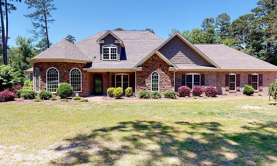 1st image of 101 Leafwood Dr