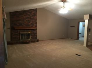 104 N 11th St, New Baden, IL