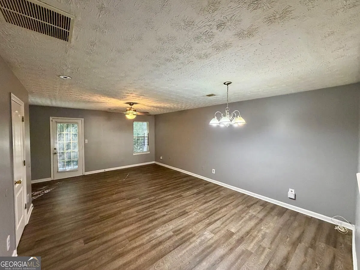 2 bed, 2.5 bath, 1206 sqft, $1,500 — Photo 4