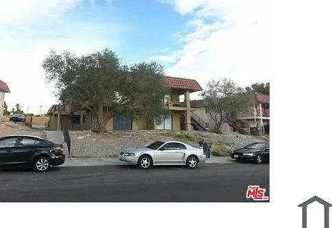 2 bed, 1000 sqft, $2,195 — Photo 1