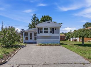 124 Mayflower Ave, Taunton, MA 02780