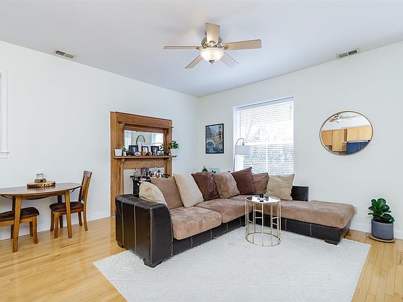 5th image of 4063 Shenandoah Ave