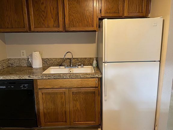 5th image of 14024 NE 13th St #14024