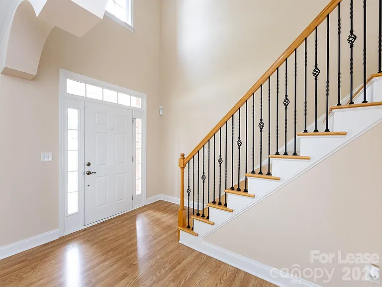 10836 Clark St — Photo 4