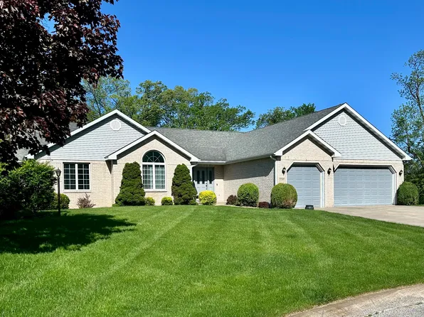 116 Leanna Ln, Valparaiso, IN 46385
