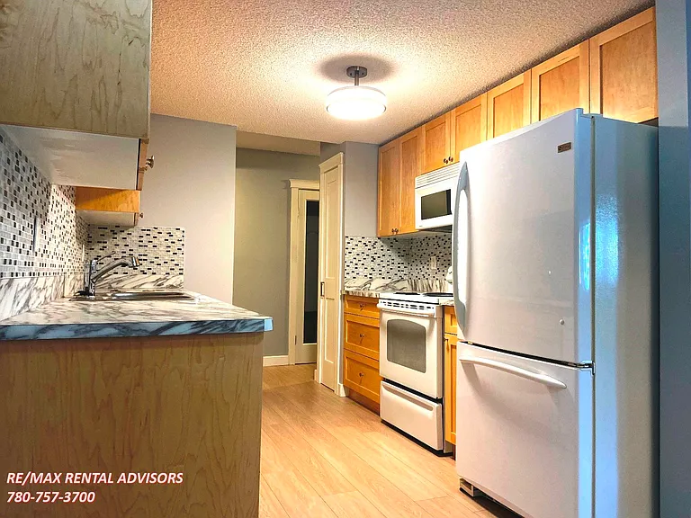 9329 104th Ave NW #B1 — Photo 5