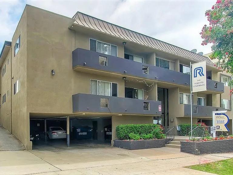 11818 Darlington Ave — Photo 9
