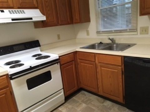 4th image of 128 Hilldale Dr APT G