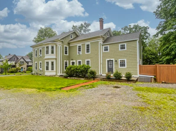 20 Worcester St, Grafton, MA 01519