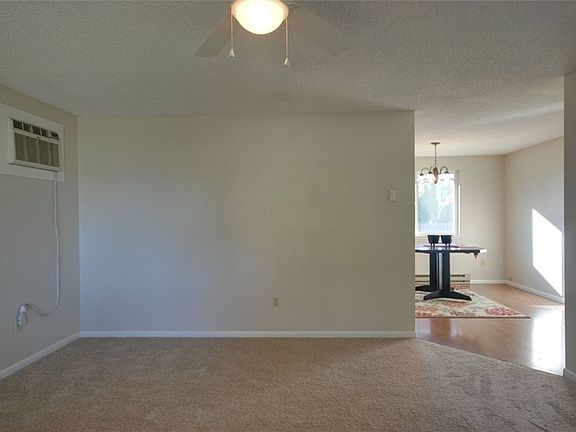 4th image of 2126 S Belair Dr