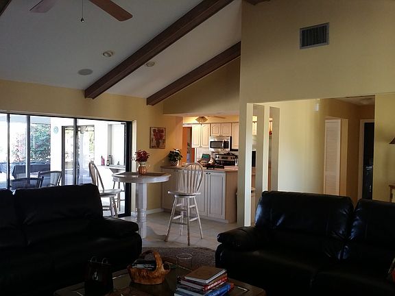 5th image of 1109 SE 17th St