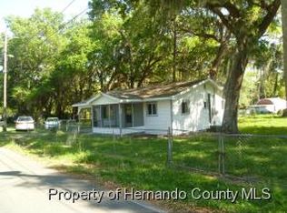 20014 Wildwood Dr, Brooksville, FL 34601