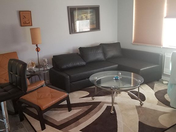 4th image of 222 Chatham E #222