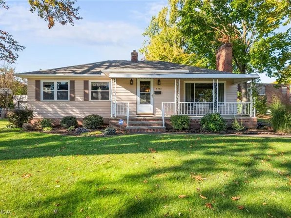 4466 W 228th St, Fairview Park, OH 44126