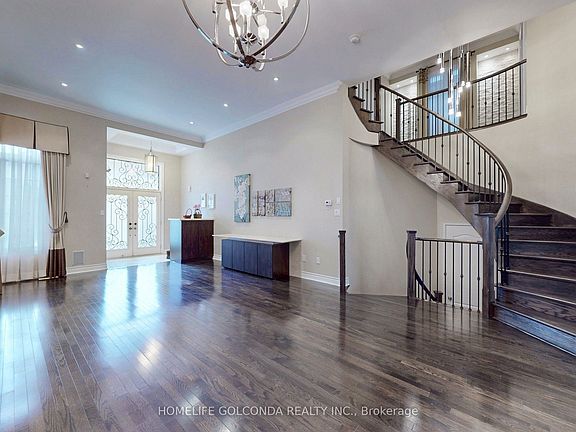 4th image of 43 Bellotti Cres N