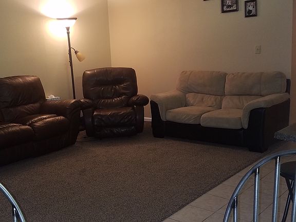 4th image of 929 Gonzalez Park Dr
