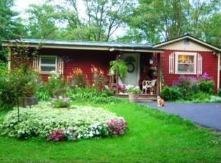 946 Stage Rd, Plainfield, NH 03781