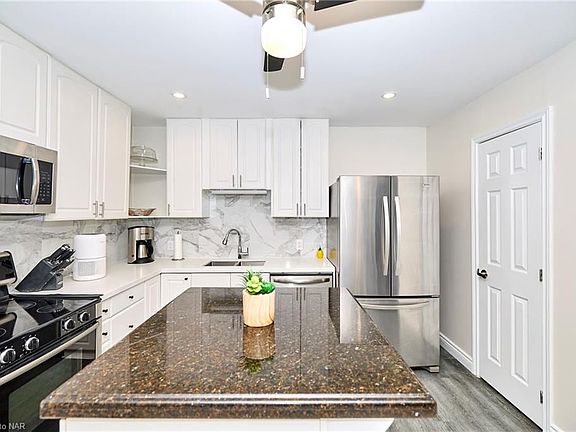 3rd image of 6681 Frederica St
