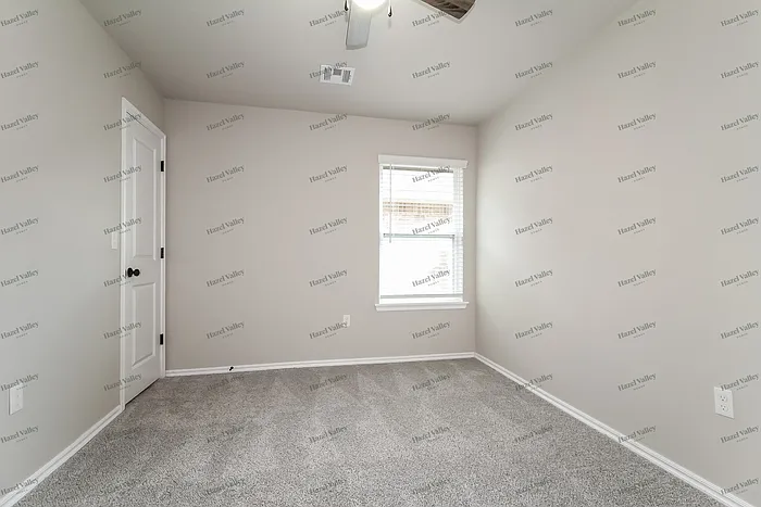4724 Crystal Hill Dr — Photo 10