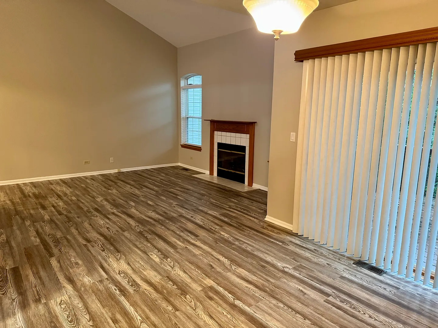 2 bed, 2.5 bath, 1440 sqft, $2,850 — Photo 3