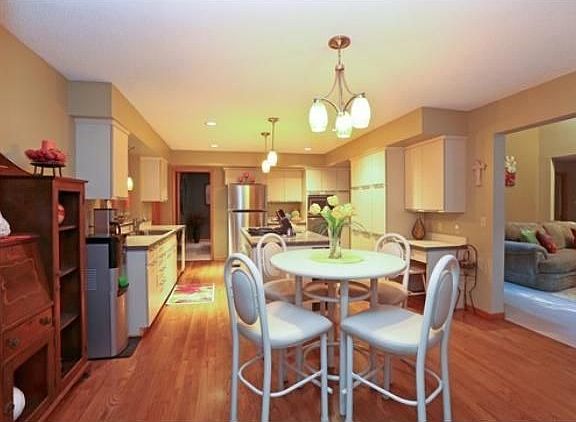 4th image of 2980 Autumn Woods Dr