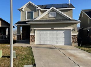 732 W 1045 N, Centerville, UT 84014