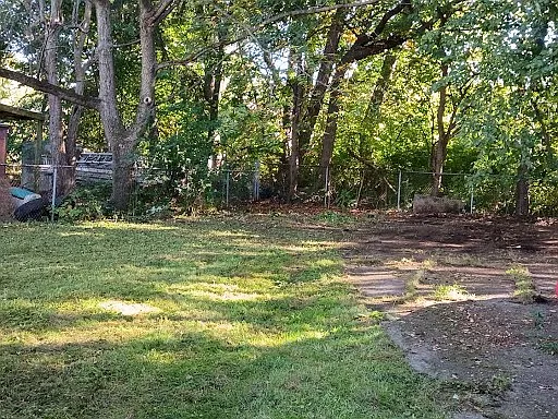 3 bed, 1022 sqft, $1,300 — Photo 4