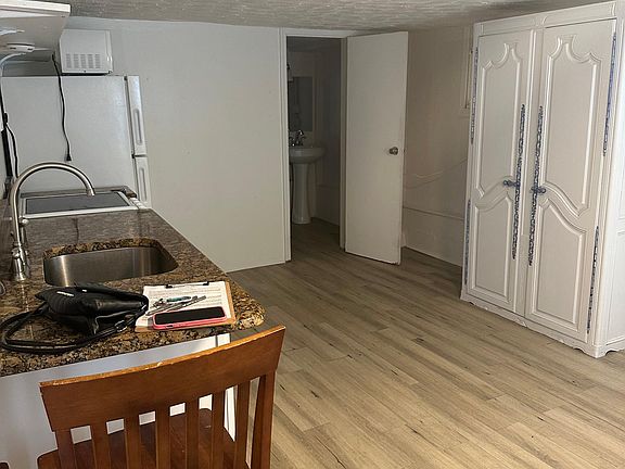 2nd image of 23 S Hollywood Ave APT 8