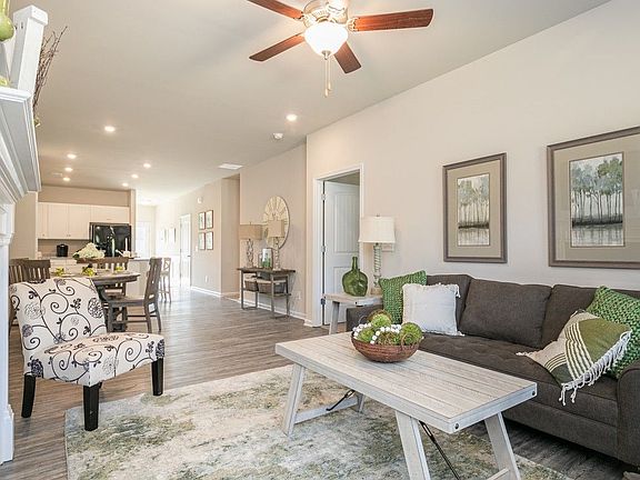 The Peachtree - Family Room