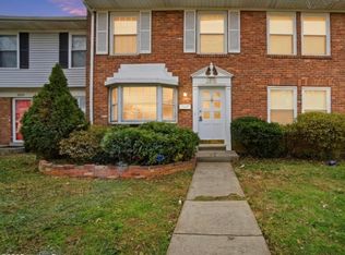 2818 Coleen Ct, Louisville, KY 40206