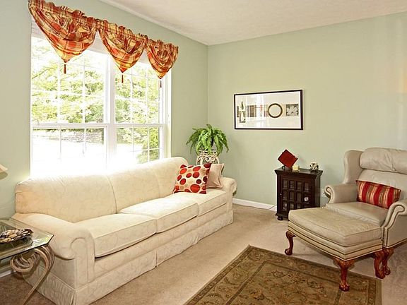 4th image of 738 Bloor Woods Ct