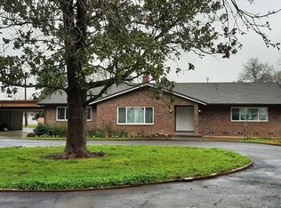 26490 N Dustin Rd, Acampo, CA 95220