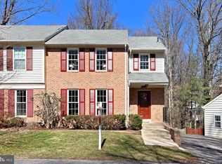 9920 Hemlock Woods Ln, Burke, VA 22015