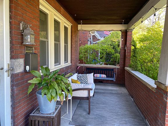 Nicely appointed front porch