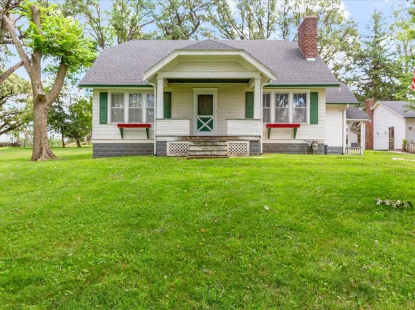 21589 McPherson Ave, Council Bluffs, IA 51503