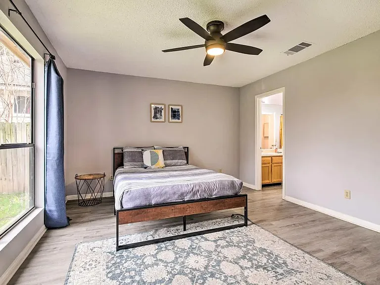 906 Elmwood Trl — Photo 15