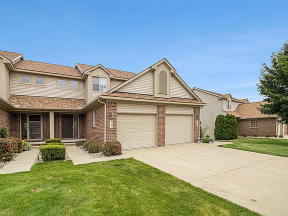 3rd image of 7124 Magnolia Ln
