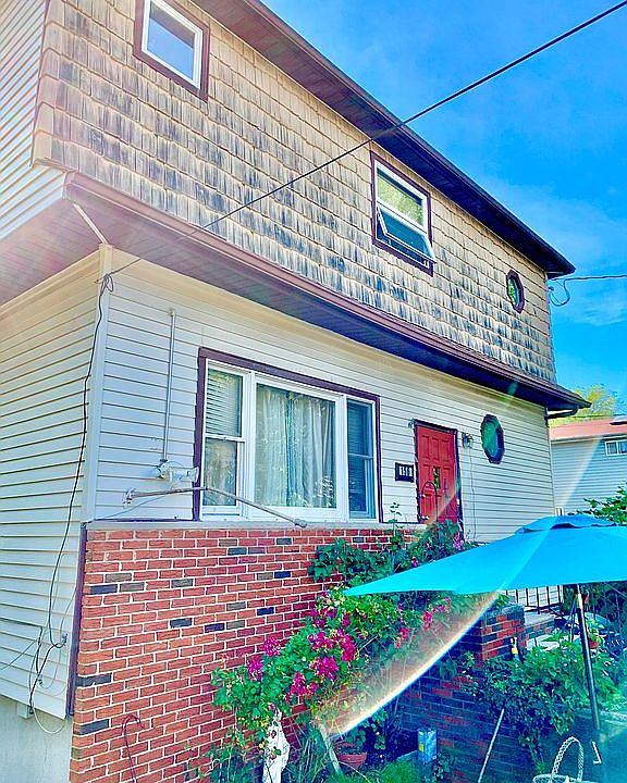 1st image of 156 Roosevelt Ave