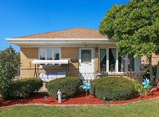 8156 Mayfield Ave, Burbank, IL