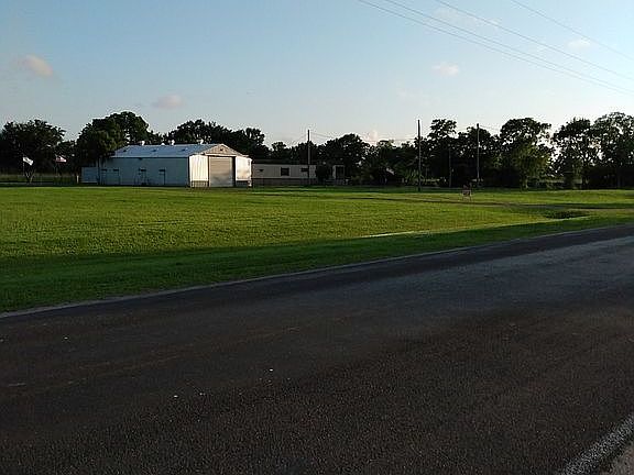 4th image of 3826 Belton Ln