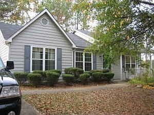 2nd image of 507 Oakwood Ct