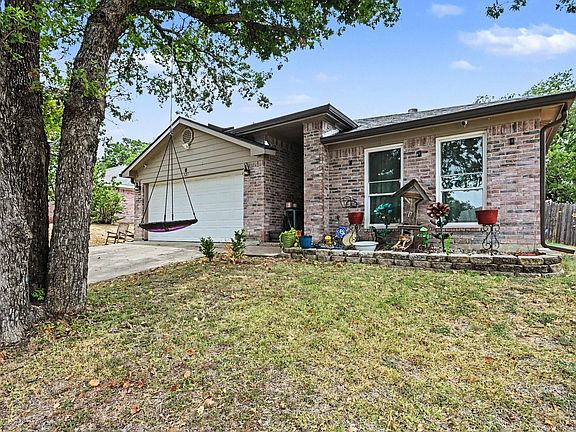 5th image of 321 Pecos Dr