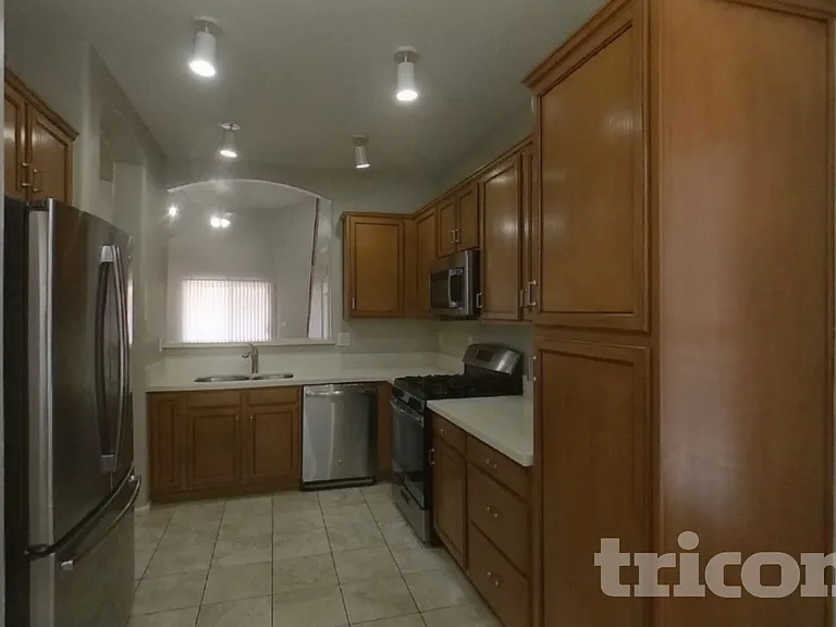 44 S Greenfield Rd — Photo 5