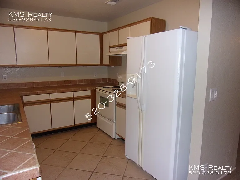 1900 W Nava Dr — Photo 6