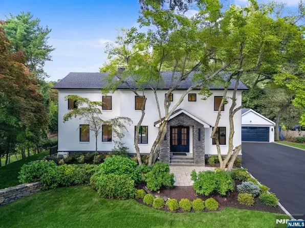 125 Hudson Avenue, Tenafly, NJ 07670