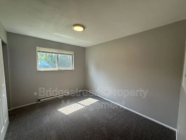 75 N Gebhart Church Rd #B — Photo 4